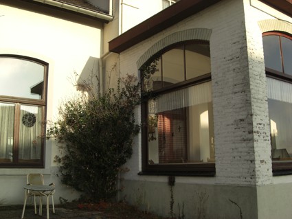 terras links van de serre