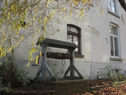 gerestaureerde waterput