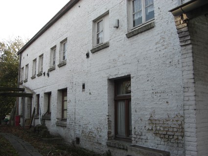 achterzijde gezien van andere kant