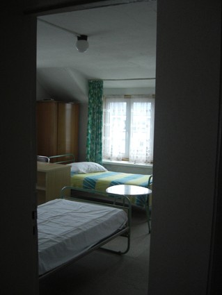 eerste kamer links, kamer 6 (bedden verkocht)
